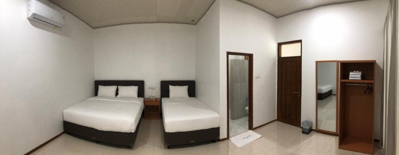 Aurora Hotel Siliwangi Cirebon Exterior photo